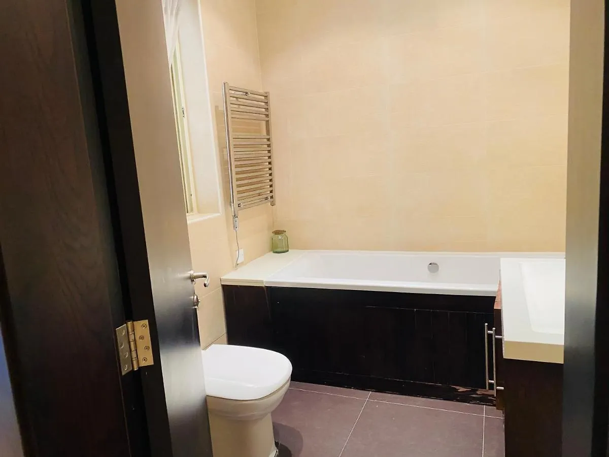 Friendly Tigne Point Apartment Sliema