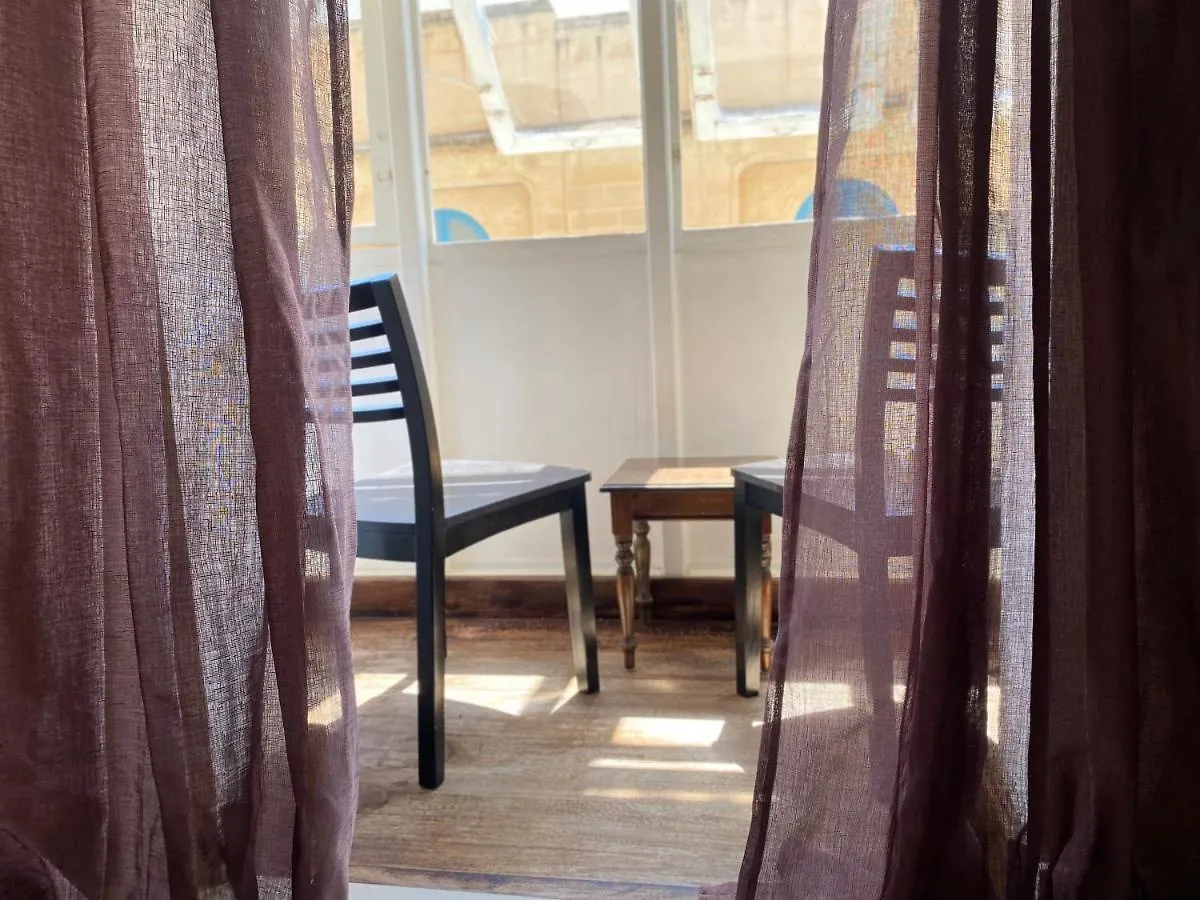 Friendly Tigne Point Apartment Sliema