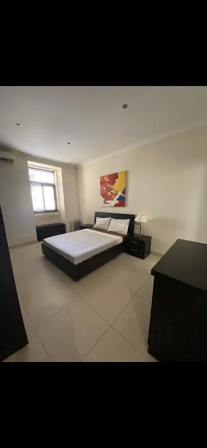 Friendly Tigne Point Apartment Sliema 0*,  Malta
