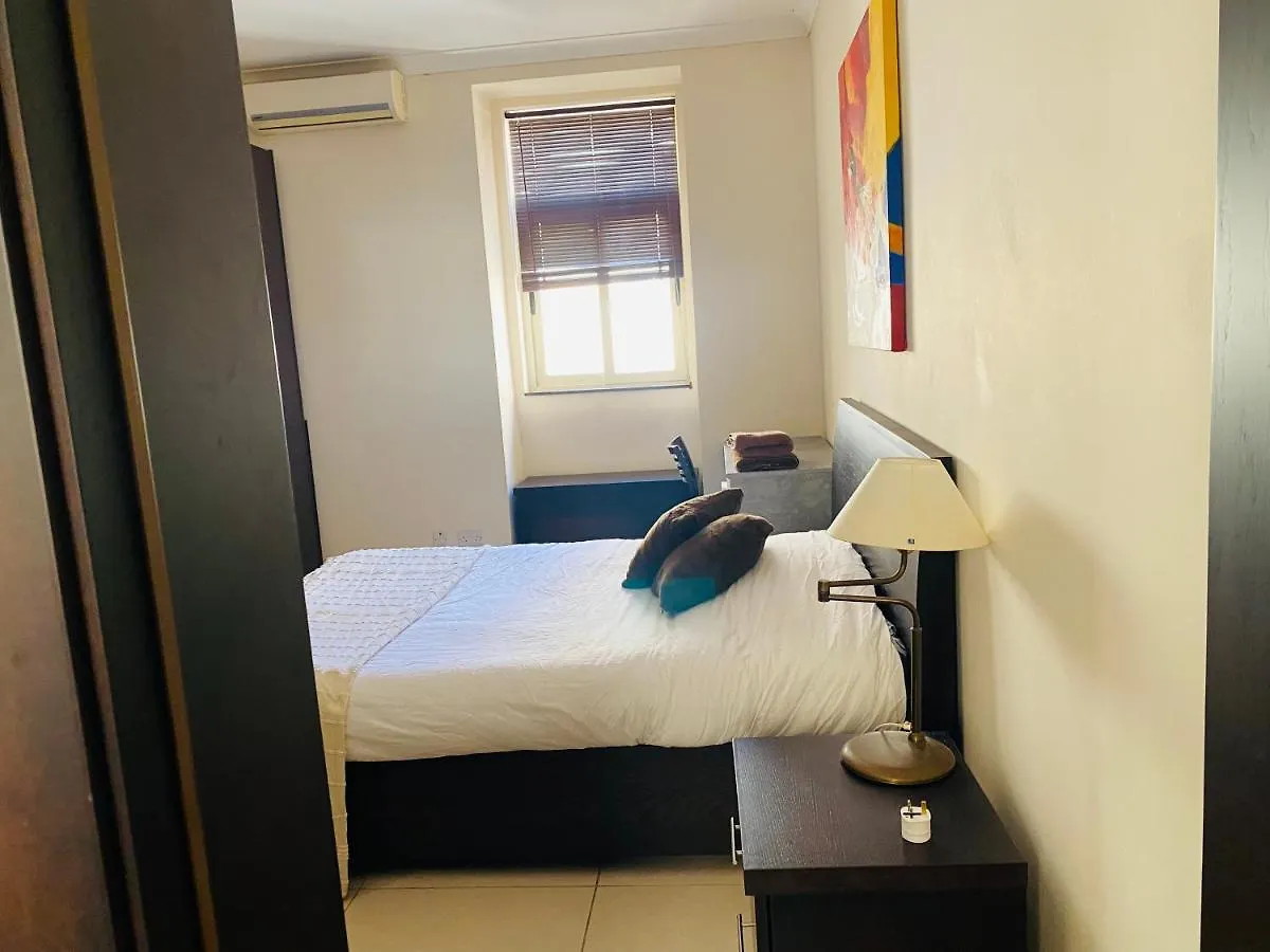 Friendly Tigne Point Apartment Sliema